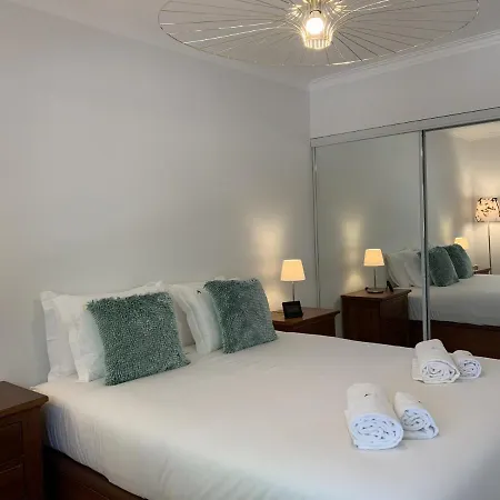Posh In Costa Da Guia, * Cascais