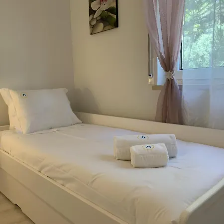 Apartment Posh In Costa Da Guia,