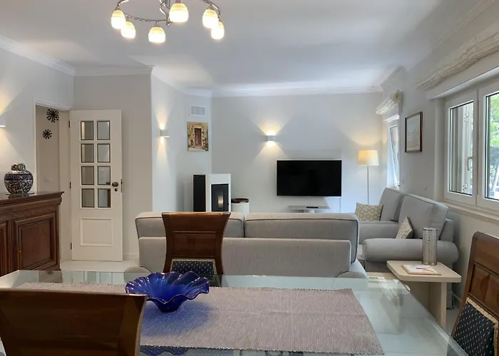 Flh Cascais Posh Apartment Cascais