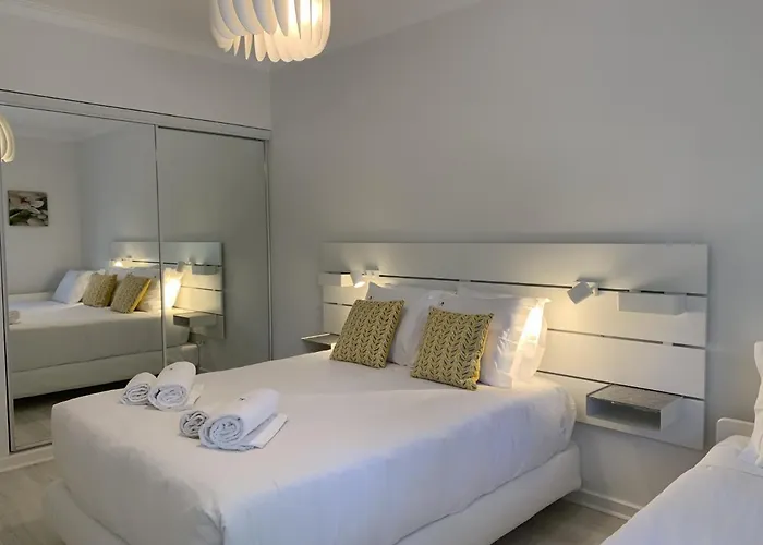 Flh Cascais Posh Apartment Cascaes